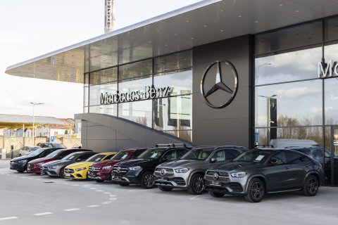 Predajňa Mercedes v Nitre